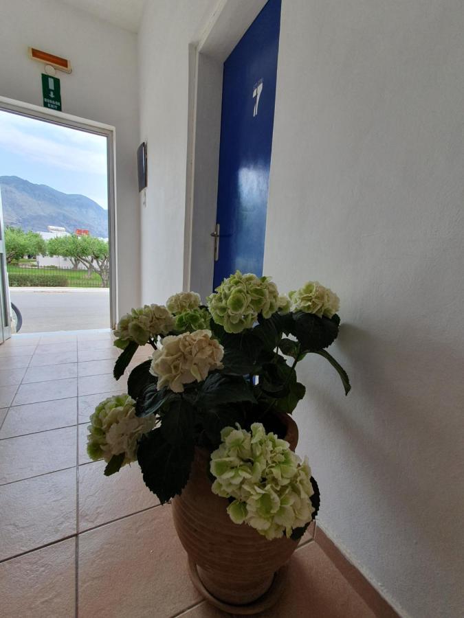 Hotel Babis & Popi And
